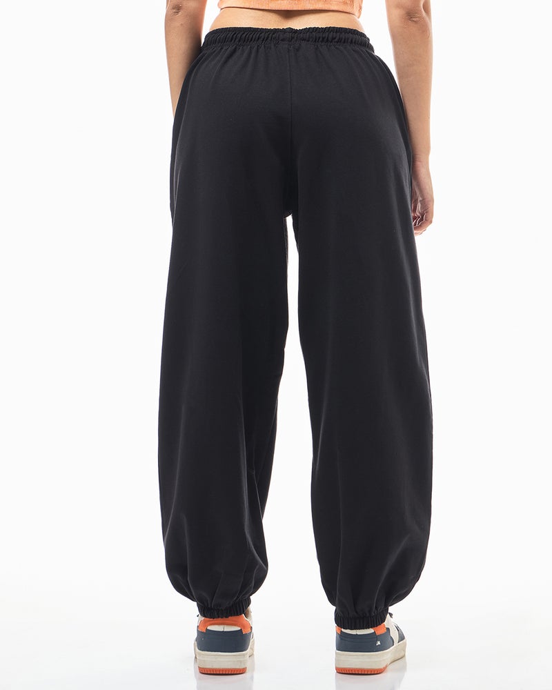 bewakoof Women's Black Super Loose Fit Joggers - Image 4